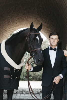 Ridershouse Kentucky Horsewear Show Deken, leverbaar in meerdere kleuren Ridershouse Kentucky Horsewear Show Deken, leverbaar in meerdere kleuren
