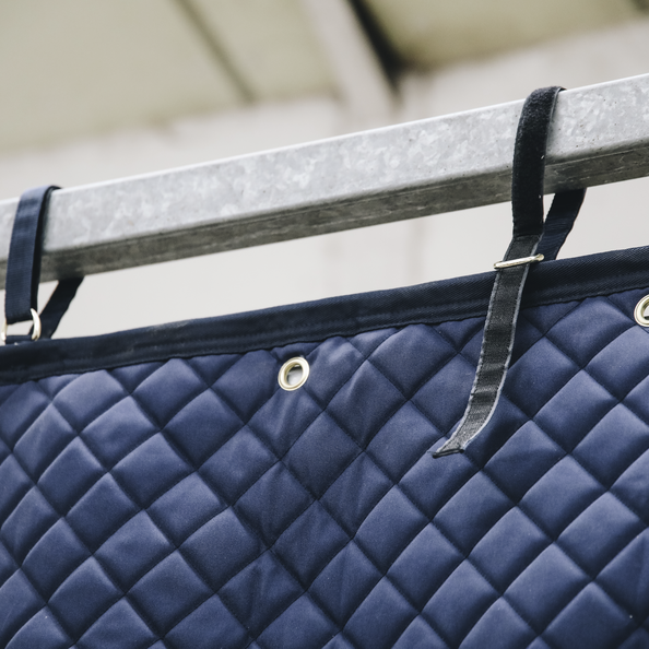 This Stable Curtain Waterproof features five reinforced Velcro to attach to the stall.