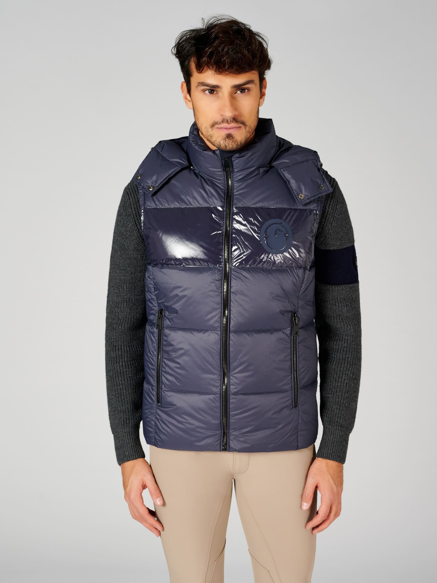 Herenbodywarmer Grosseto is gemaakt van een lichtgewicht technische stof Herenbodywarmer Grosseto is gemaakt van een lichtgewicht technische stof