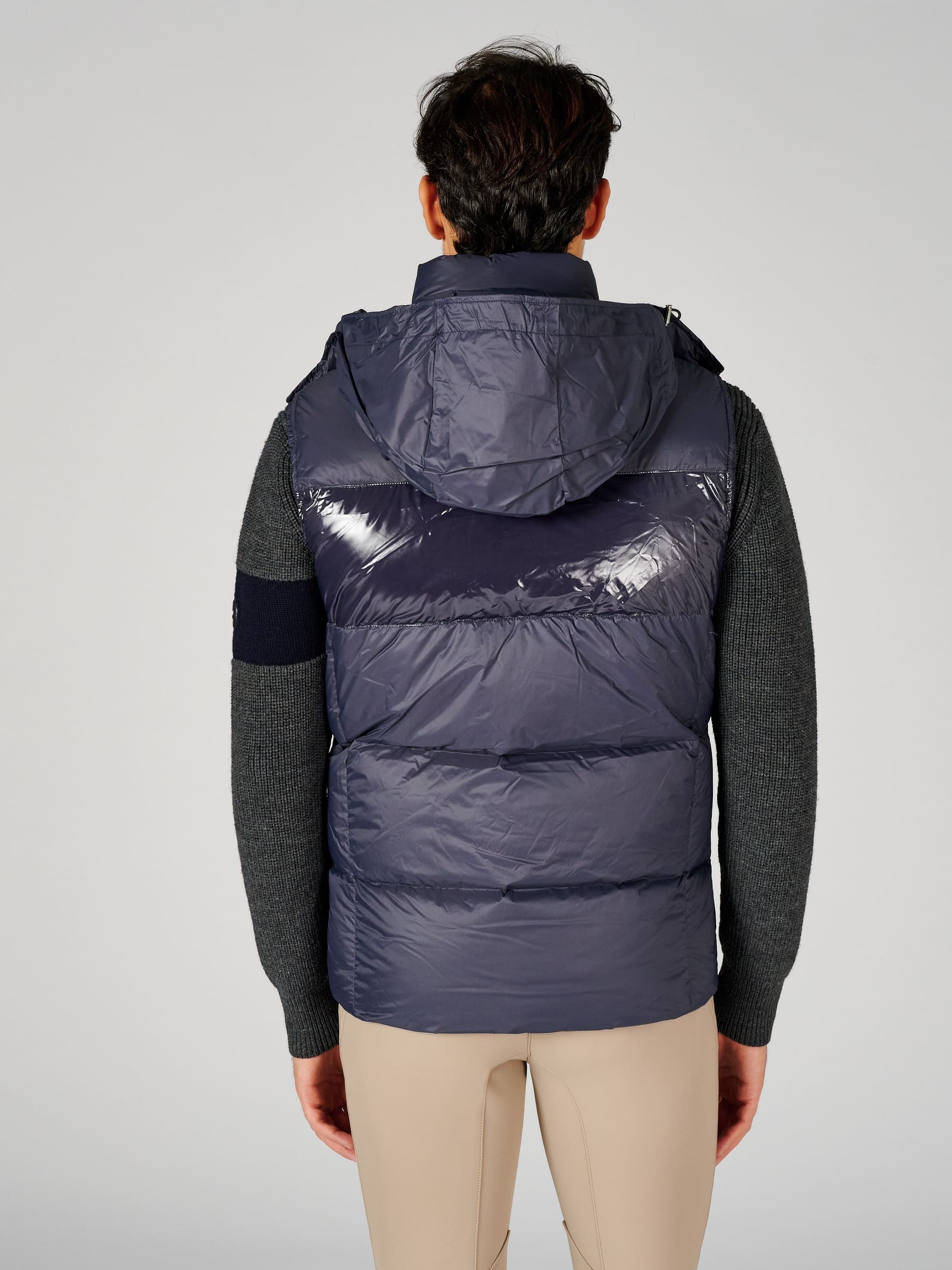 Herenbodywarmer Grosseto is gemaakt van een lichtgewicht technische stof Herenbodywarmer Grosseto is gemaakt van een lichtgewicht technische stof