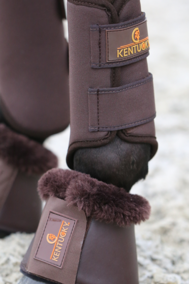 Deze Kentucky Turnout Boots 3D Spacer gebruiken onze beste technologie Deze Kentucky Turnout Boots 3D Spacer gebruiken onze beste technologie