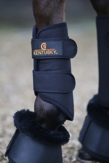 Deze Kentucky Turnout Boots 3D Spacer gebruiken onze beste technologie Deze Kentucky Turnout Boots 3D Spacer gebruiken onze beste technologie