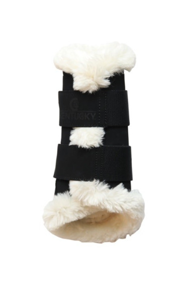 De Turnout Boots Air bieden superieure bescherming in de wei. De Turnout Boots Air bieden superieure bescherming in de wei.