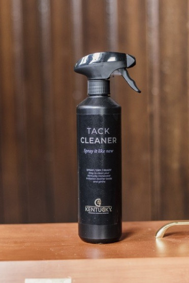 Fast and easy to use, the Tack Cleaner is specially made for artificial leather material. Fast and easy to use, the Tack Cleaner is specially made for artificial leather material.