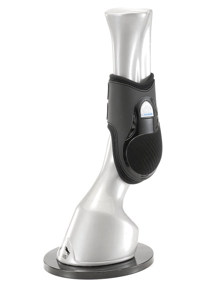 Veredus Carbon Gel By Marcus Ehning Strijklappen Vento, ook verkrijgbaar in pony Veredus Carbon Gel By Marcus Ehning Strijklappen Vento, ook verkrijgbaar in pony