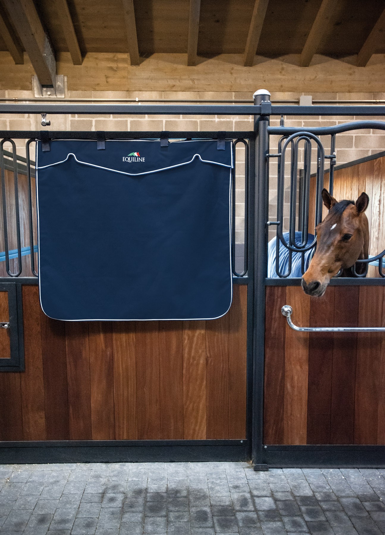 Equiline Stable Curtain Short