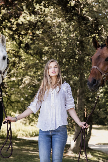 Zwarte staldeken van het kwaliteitsmerk Kentucky Horsewear. Zwarte staldeken van het kwaliteitsmerk Kentucky Horsewear.