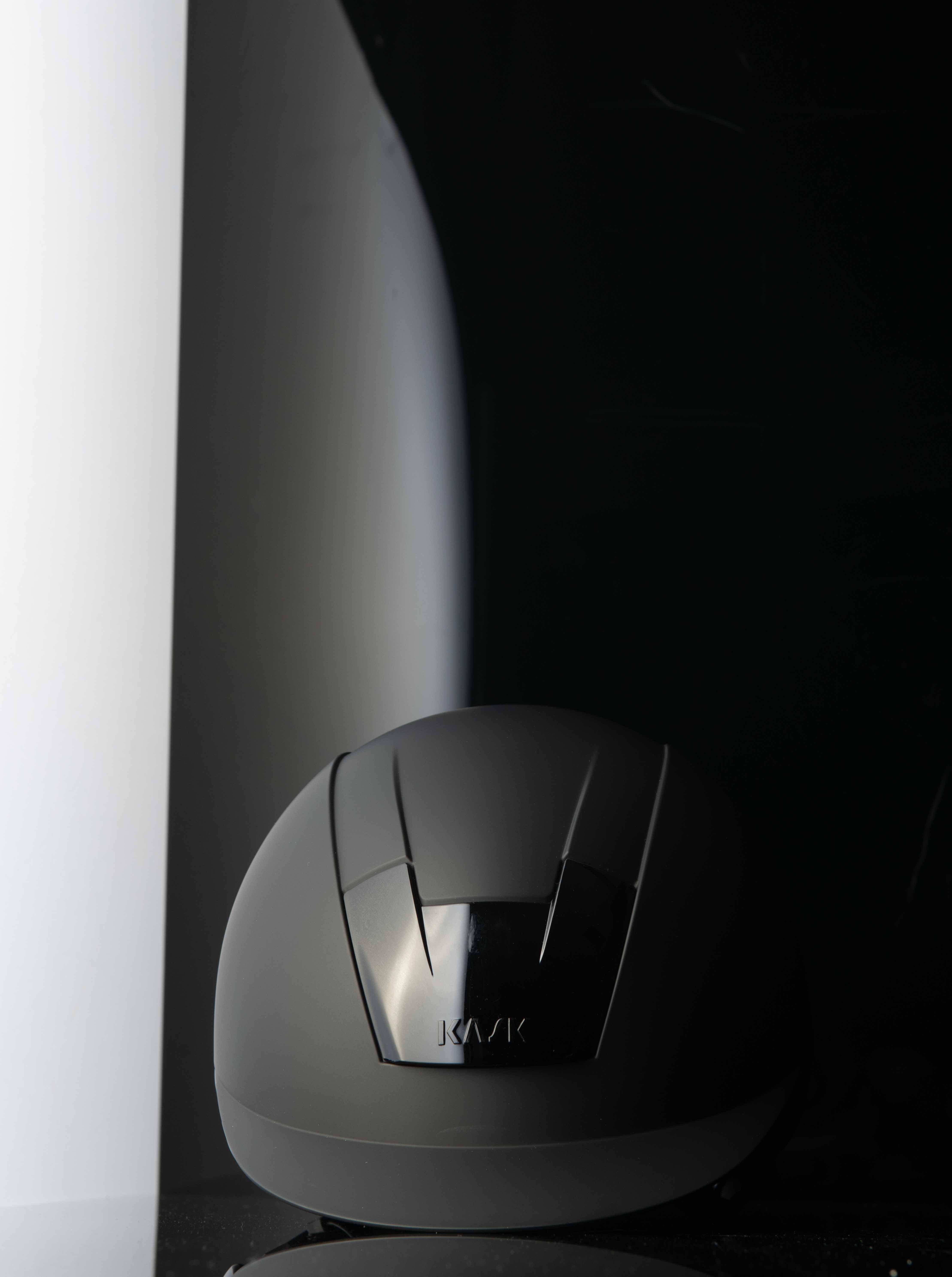KASK Kooki, een cap die geen concessies doet aan de veiligheid! leverbaar in Mat en Glans KASK Kooki, een cap die geen concessies doet aan de veiligheid! leverbaar in Mat en Glans