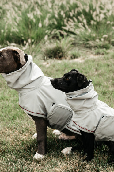 Kentucky Dogwear Dog Rain Coat, goed passende ongevoerde regenjas Kentucky Dogwear Dog Rain Coat, goed passende ongevoerde regenjas
