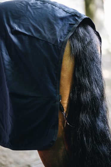 Cotton Sheet keeps your horse comfortable during summer or transport. Cotton Sheet keeps your horse comfortable during summer or transport.
