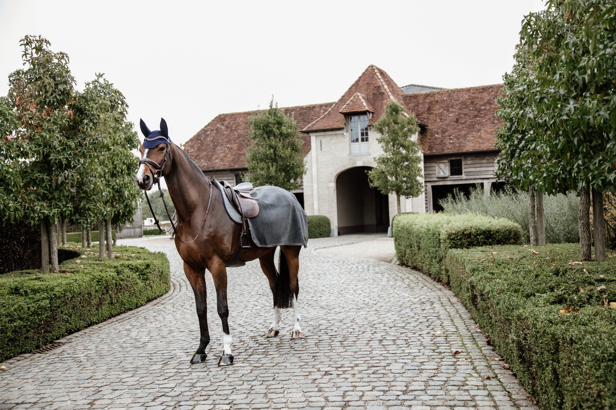 Quarter Rug Heavy Fleece Grey De deken is gemaakt uit dezelfde stof als dat van onze populaire Fleece Rug Heavy