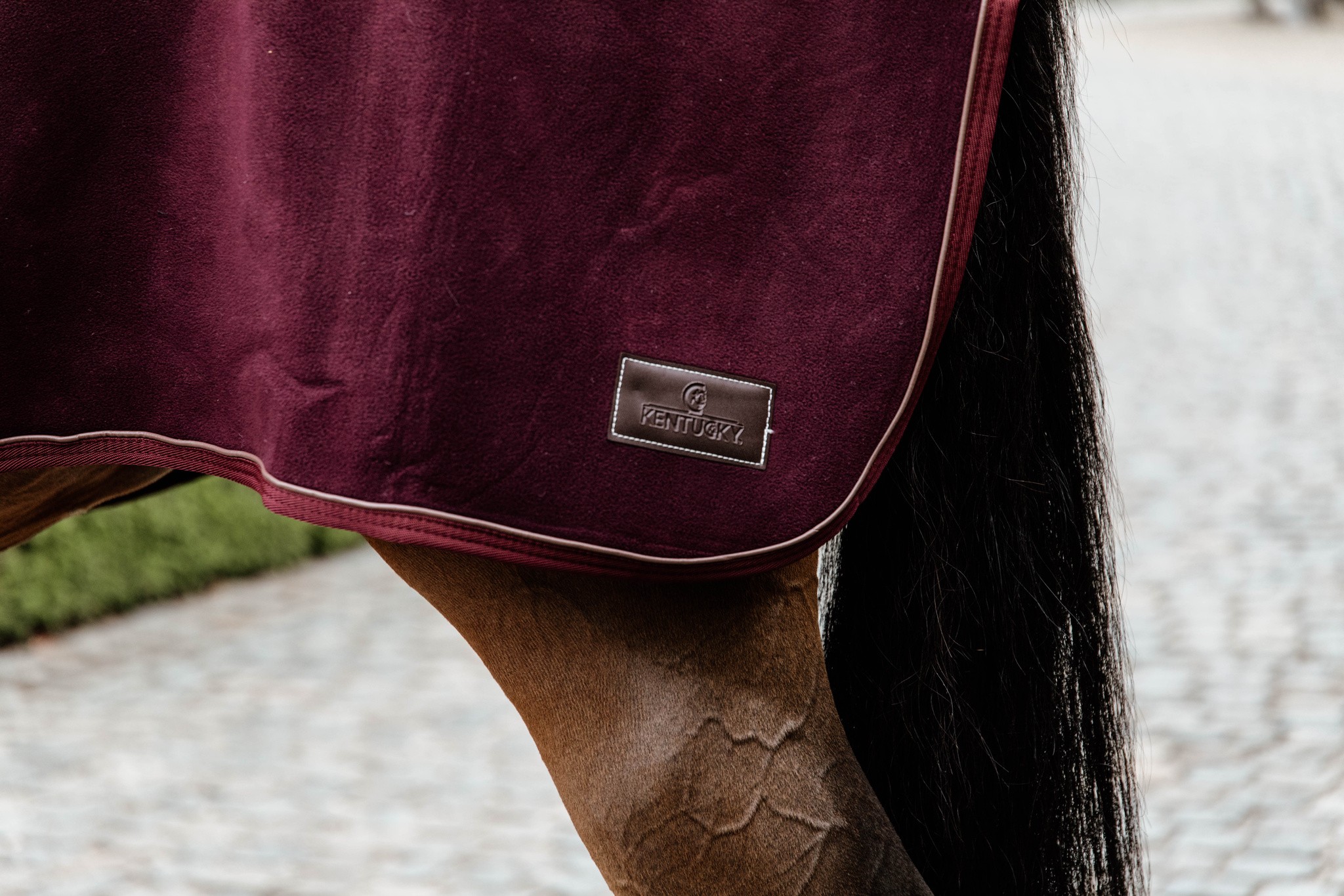 Kentucky Horsewear Quarter Rug Heavy Fleece Bordeaux Kentucky Horsewear Quarter Rug Heavy Fleece Bordeaux