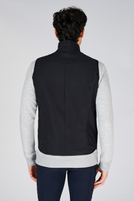 Heren bodywarmer van het Italiaanse merk Vestrum. Heren bodywarmer van het Italiaanse merk Vestrum.