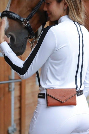 Penelope Leprevost telefoontasje leer cognac | Shop nu Penelope Leprevost telefoontasje leer cognac | Shop nu