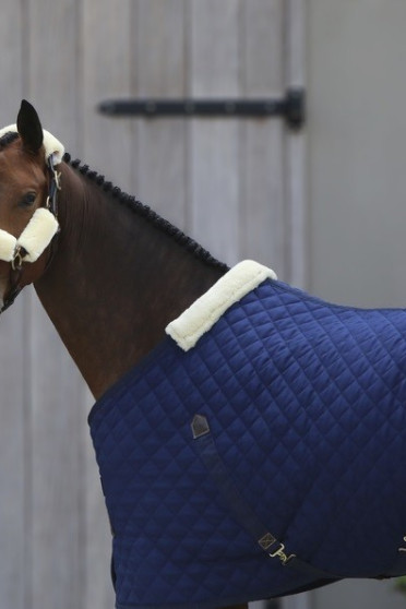 Kentucky Horsewear Stable Rug 200g Navy Kentucky Horsewear Stable Rug 200g Navy