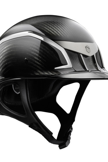 Samshield Helmet XJ Black Glanzend is gemaakt van carbon, waardoor de cap extra licht is. Samshield Helmet XJ Black Glanzend is gemaakt van carbon, waardoor de cap extra licht is.