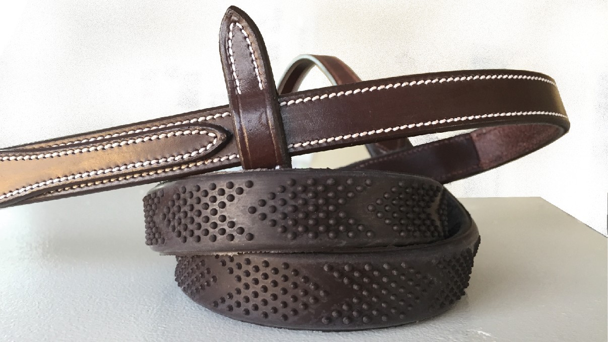 Silver Crown Reins V-Grip A Nut