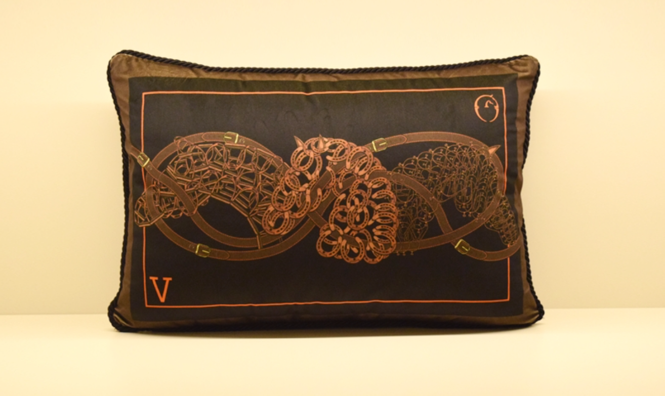 Vestrum Funes Pillow Brown Black Vestrum Funes Pillow Brown Black