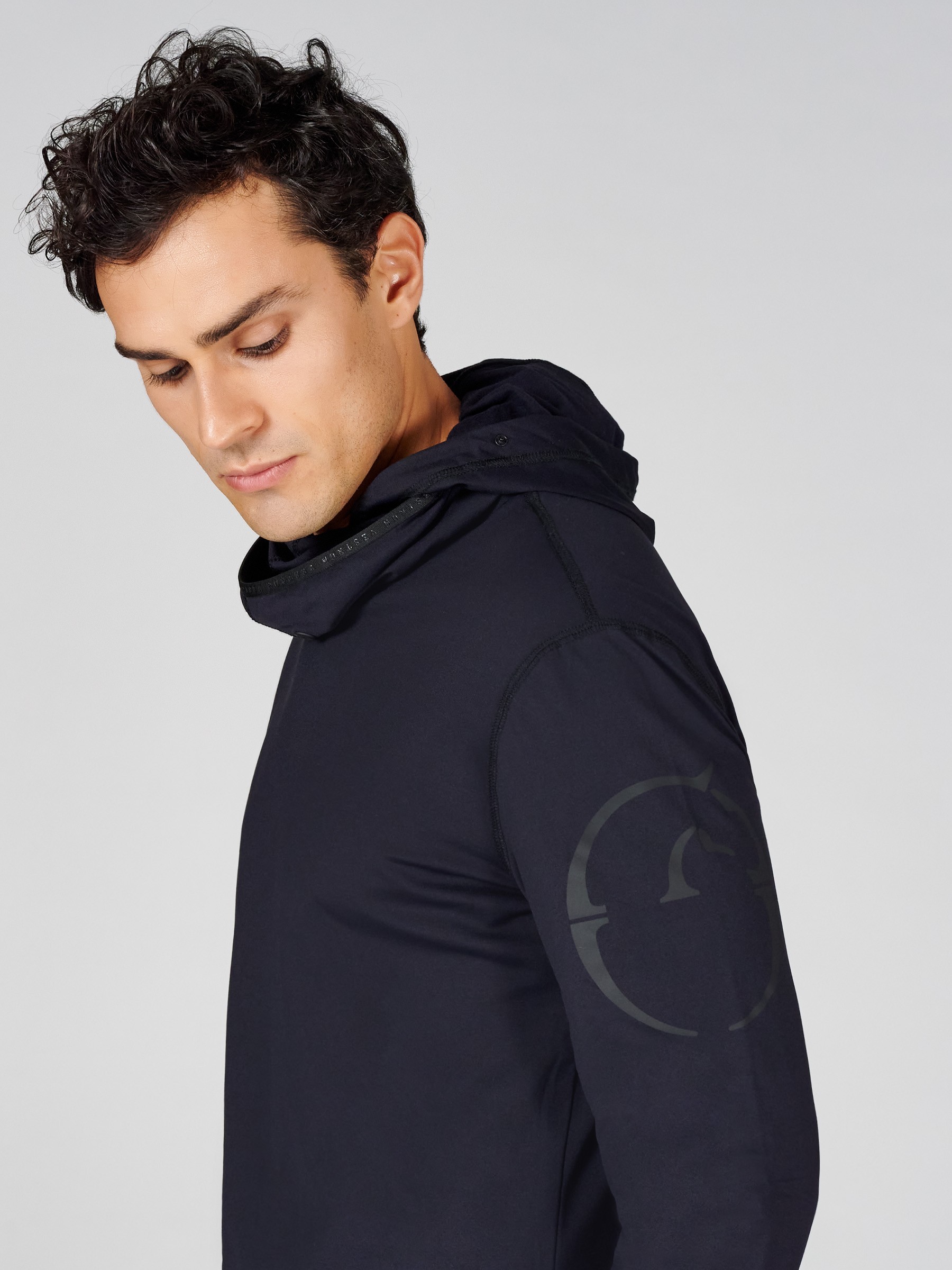 Vestrum Men's Moso Warmup Sweater Black Vestrum Men's Moso Warmup Sweater Black