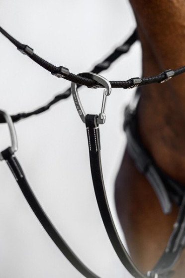 PS Of Sweden Breastplate Melbourne, de slimme Snap It-haken maken het niet nodig om de teugels te openen PS Of Sweden Breastplate Melbourne, de slimme Snap It-haken maken het niet nodig om de teugels te openen