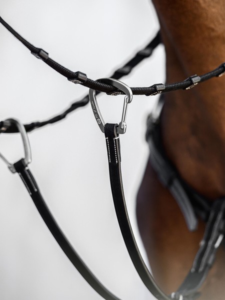 PS Of Sweden Breastplate Melbourne, de slimme Snap It-haken maken het niet nodig om de teugels te openen PS Of Sweden Breastplate Melbourne, de slimme Snap It-haken maken het niet nodig om de teugels te openen