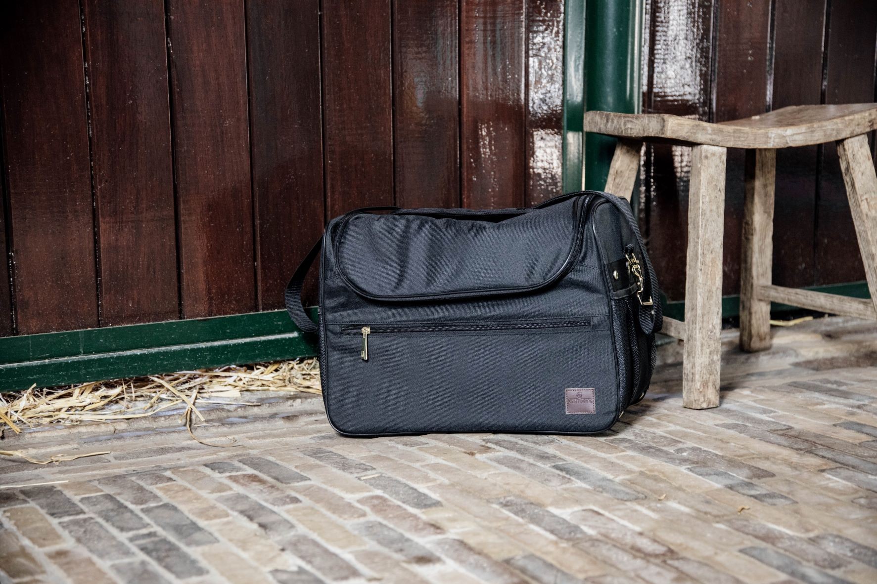 Grooming Bag  This Grooming bag allows you to store every grooming essential