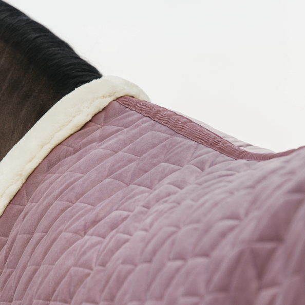 Kentucky Horsewear Show Rug Velvet 160G Old Pink Kentucky Horsewear Show Rug Velvet 160G Old Pink