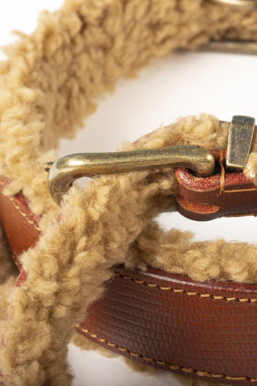 DWAM Teddy Leren honden riem Met wollige binnenvoering DWAM Teddy Leren honden riem Met wollige binnenvoering