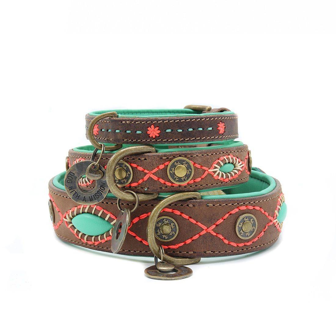 The Dog with a mission collar Joplin is made with beautiful orange details that are firmly sewn into the leather The Dog with a mission collar Joplin is made with beautiful orange details that are firmly sewn into the leather