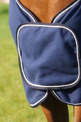 QHP Fleecedeken Ornament Navy kopen? - verkrijgbaar QHP Fleecedeken Ornament Navy kopen? - verkrijgbaar