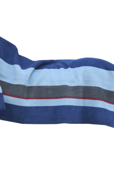 Ideale deken voor na de training of na het wassen op koudere dagen. Ideale deken voor na de training of na het wassen op koudere dagen.