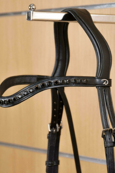 Dyon Black Swarovski V-Shaped Browband 'New English Collection' Dyon Black Swarovski V-Shaped Browband 'New English Collection'
