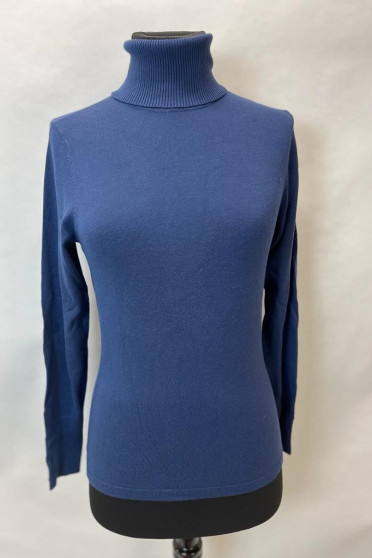 fineknitted turtleneck soft beautifully finished and available in different colours fineknitted turtleneck soft beautifully finished and available in different colours