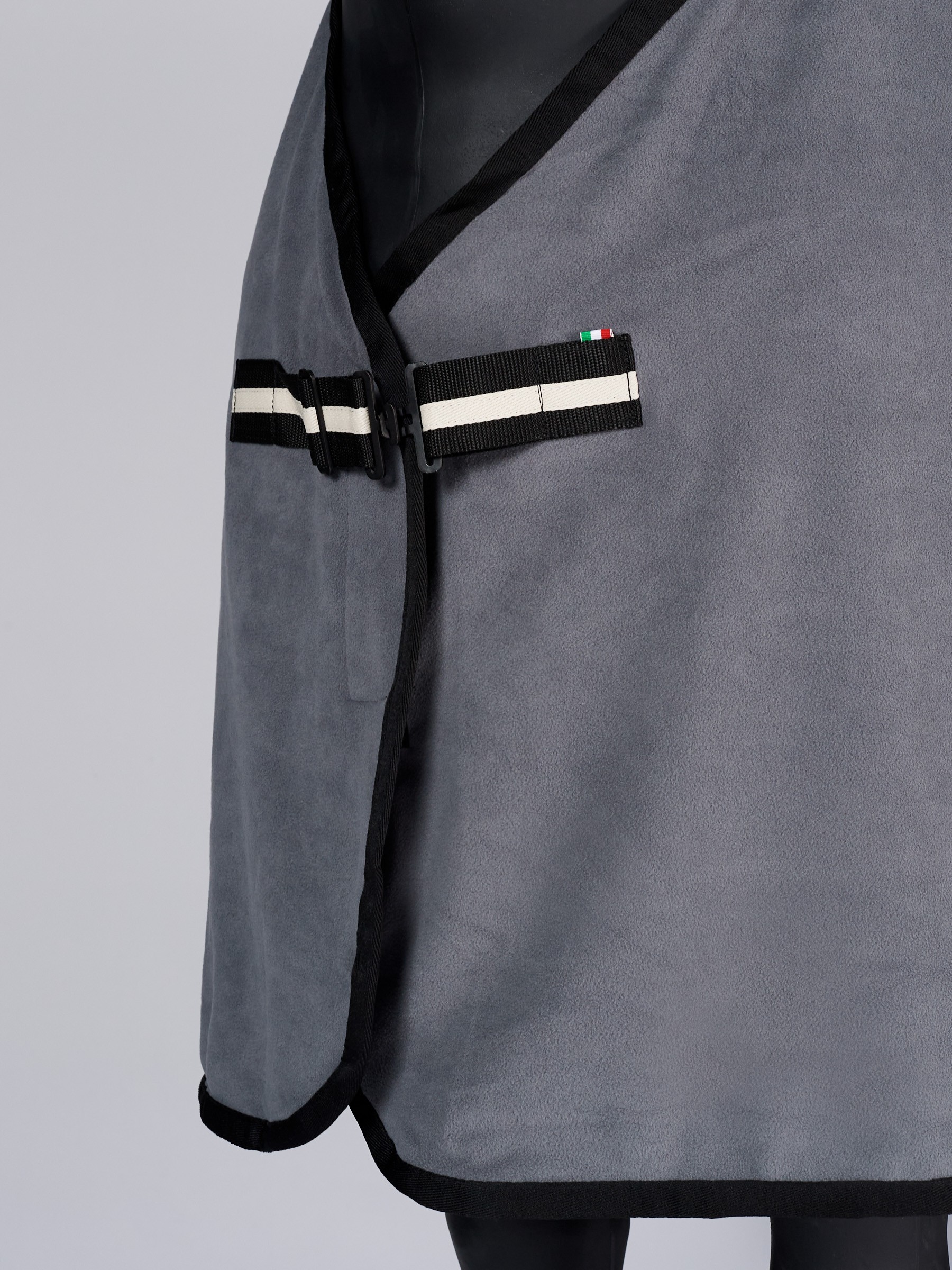 Vestrum Bolzano Fleece - Mesh Deken Midden Grijs Vestrum Bolzano Fleece - Mesh Deken Midden Grijs