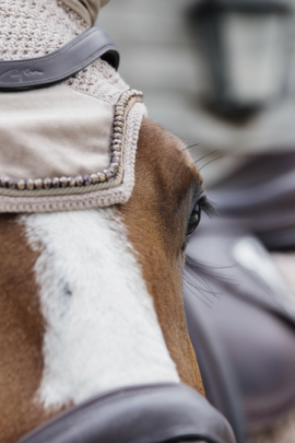 Prachtig oornetje Wellington van het merk Kentucky Horsewear. Velvet Pearls Prachtig oornetje Wellington van het merk Kentucky Horsewear. Velvet Pearls