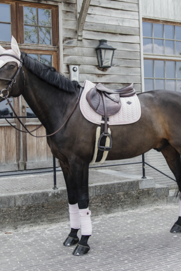 Kentucky Horsewear Polar Fleece Bandages Velvet Pearls, Leverbaar in Diverse kleuren Kentucky Horsewear Polar Fleece Bandages Velvet Pearls, Leverbaar in Diverse kleuren