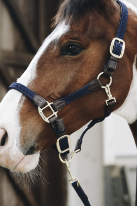 Kentucky Horsewear Gevlochten Nylon Halsterlijn Donkerblauw Kentucky Horsewear Gevlochten Nylon Halsterlijn Donkerblauw