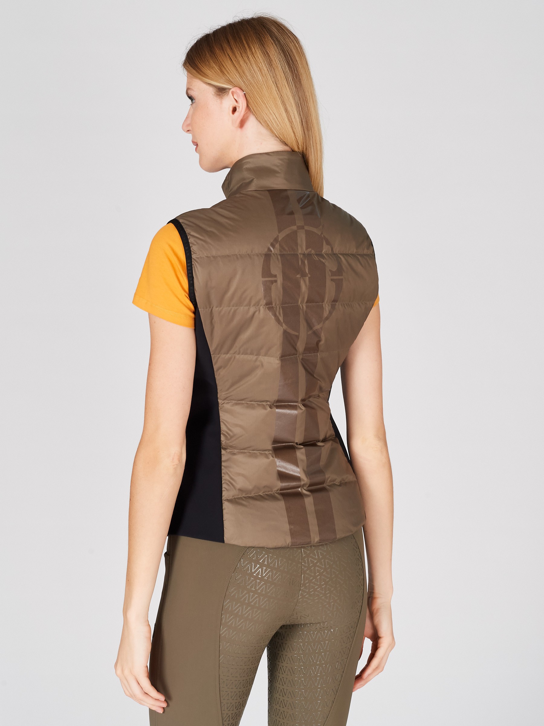 Vestrum Dames Dons Bodywarmer Cervia Olijf Groen, ook leverbaar in de kleur licht blauw Vestrum Dames Dons Bodywarmer Cervia Olijf Groen, ook leverbaar in de kleur licht blauw