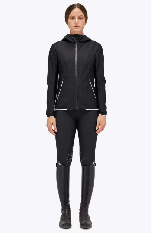 Ridershouse: CT Licht Gevoerde Softshell Met Mesh Zwart, heerlijke jas om in paard te rijden. Ridershouse: CT Licht Gevoerde Softshell Met Mesh Zwart, heerlijke jas om in paard te rijden.