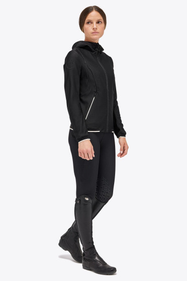 Ridershouse: CT Licht Gevoerde Softshell Met Mesh Zwart, heerlijke jas om in paard te rijden. Ridershouse: CT Licht Gevoerde Softshell Met Mesh Zwart, heerlijke jas om in paard te rijden.