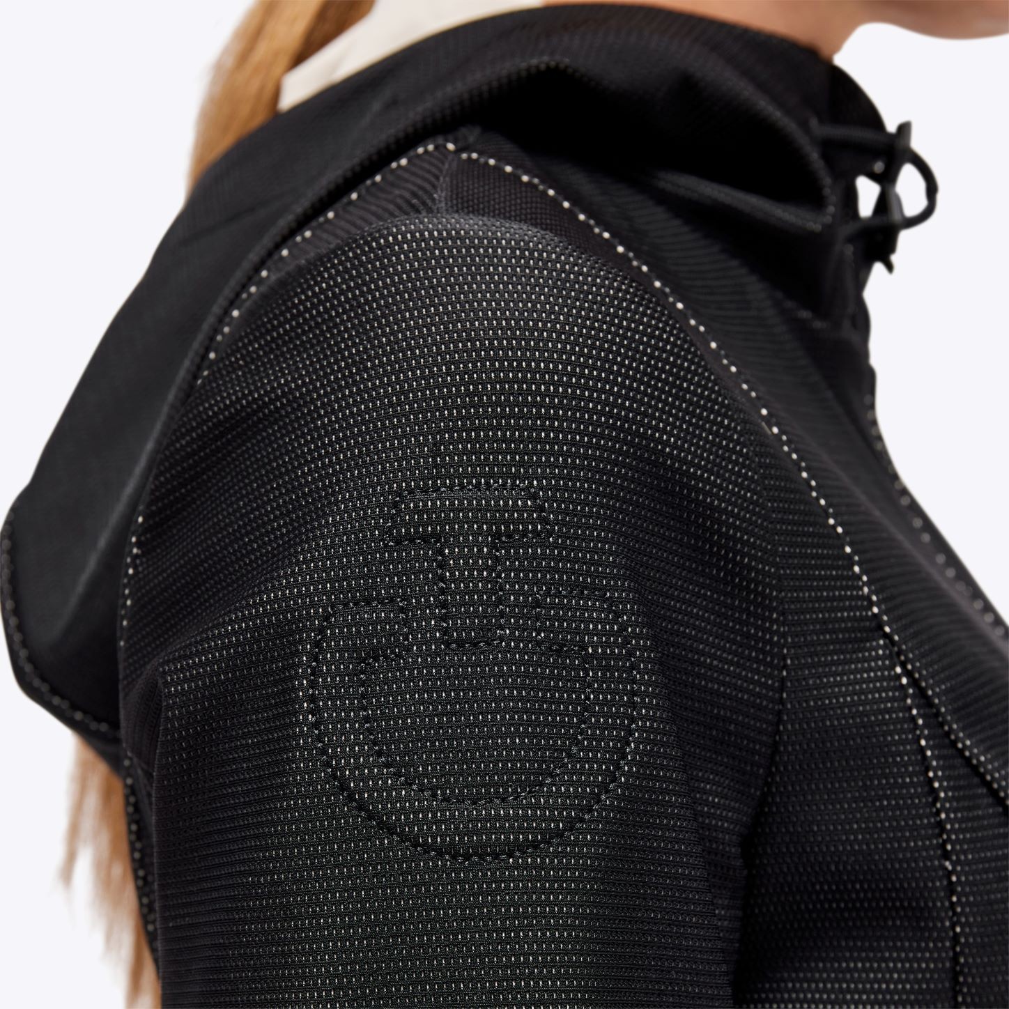 Ridershouse: CT Licht Gevoerde Softshell Met Mesh Zwart, heerlijke jas om in paard te rijden. Ridershouse: CT Licht Gevoerde Softshell Met Mesh Zwart, heerlijke jas om in paard te rijden.
