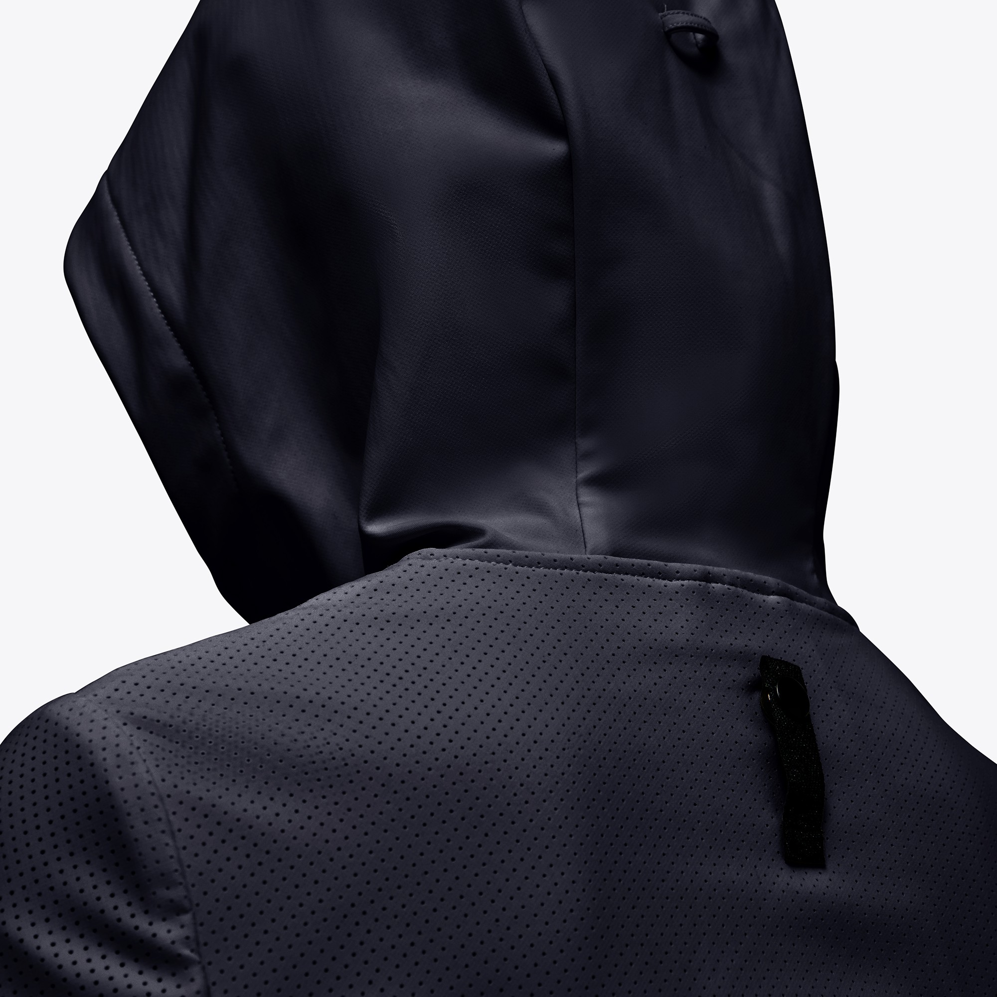 CT Geperforeerde Jas Met Capuchon extra ademend Donker blauw, Perfect voor het Buiten seizoen CT Geperforeerde Jas Met Capuchon extra ademend Donker blauw, Perfect voor het Buiten seizoen