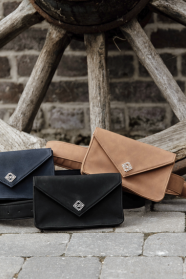 Ridershouse Grooming DeLuxe Belt Bag Zwart ook leverbaar in het Chestnut Ridershouse Grooming DeLuxe Belt Bag Zwart ook leverbaar in het Chestnut
