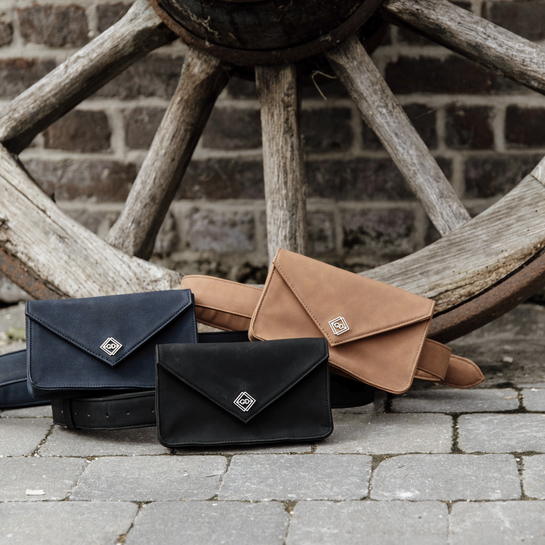Ridershouse Grooming DeLuxe Belt Bag Zwart ook leverbaar in het Chestnut Ridershouse Grooming DeLuxe Belt Bag Zwart ook leverbaar in het Chestnut