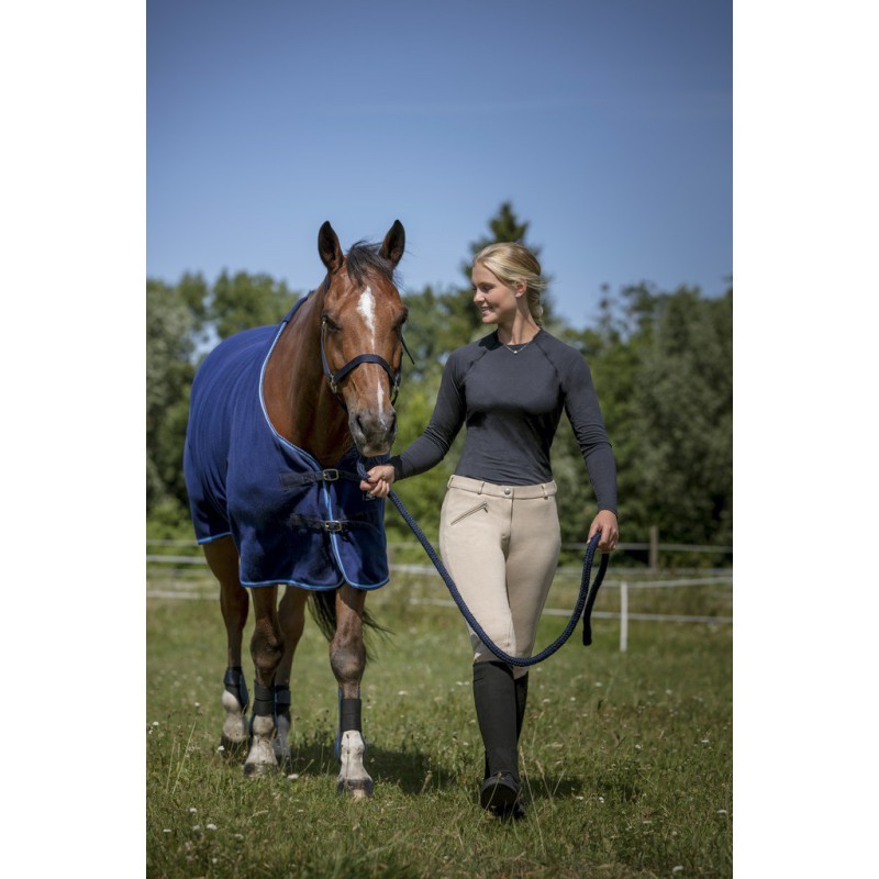 Ridershouse: Riding World Fleece Deken - Blauw - Gewicht van 240g/m2 Ridershouse: Riding World Fleece Deken - Blauw - Gewicht van 240g/m2
