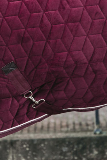 Kentucky Horsewear Show Rug Velvet 160G Bordeaux, ook leverbaar in andere kleuren Kentucky Horsewear Show Rug Velvet 160G Bordeaux, ook leverbaar in andere kleuren