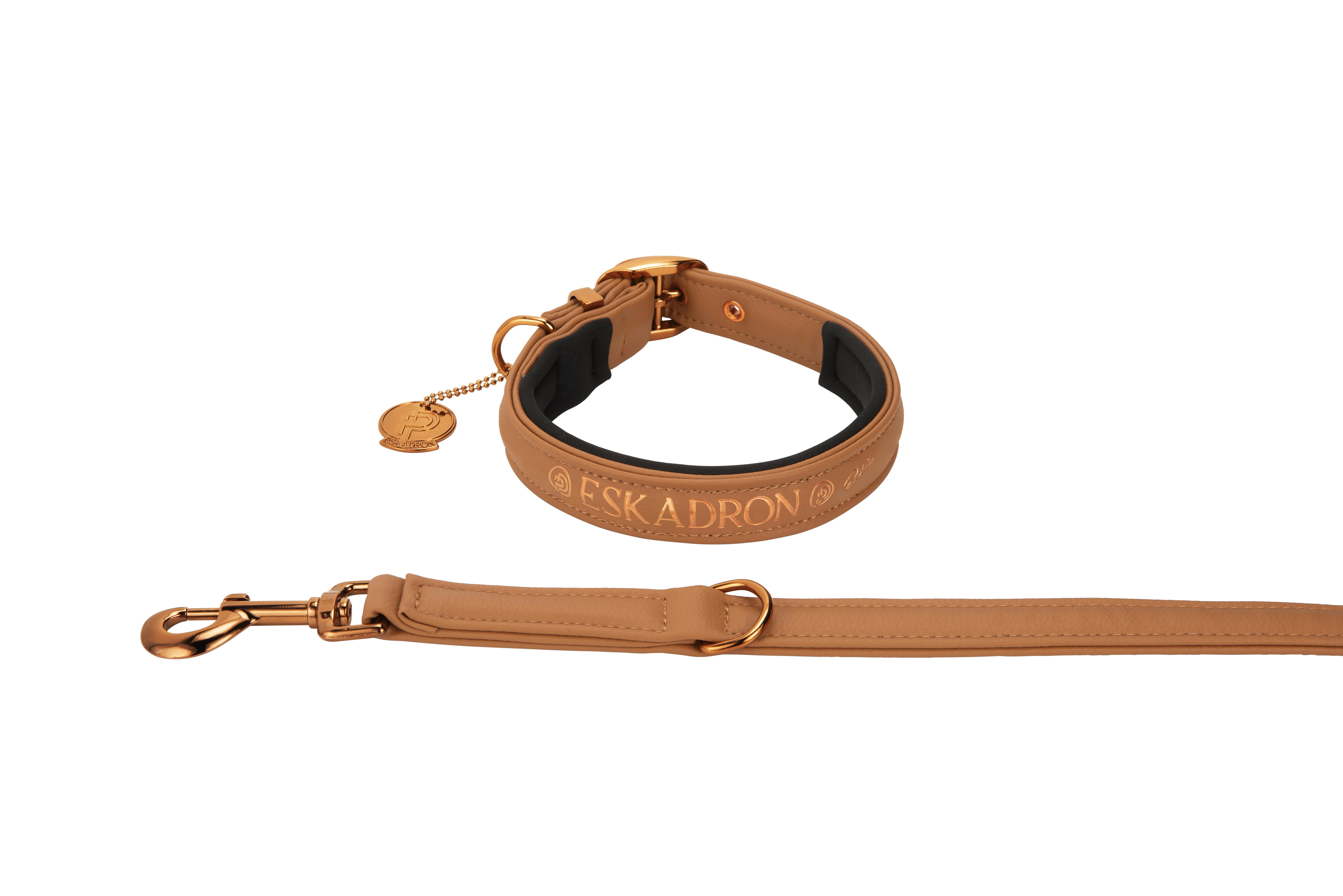 Eskadron Hondenhalsband Met Lijn Faux Leather, in 2 kleuren Zwart en Cognac Eskadron Hondenhalsband Met Lijn Faux Leather, in 2 kleuren Zwart en Cognac