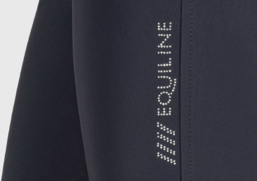 Ridershouse: Equiline Women's Riding Breeches Adellek. Voorzien van full grip. Ridershouse: Equiline Women's Riding Breeches Adellek. Voorzien van full grip.