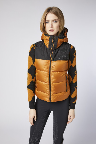 Ridershouse: Vestrum Dames Morgex Bodywarmer - in de kleur Turmeric/Kurkuma Ridershouse: Vestrum Dames Morgex Bodywarmer - in de kleur Turmeric/Kurkuma