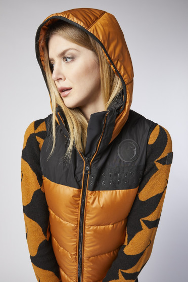 Ridershouse: Vestrum Dames Morgex Bodywarmer - in de kleur Turmeric/Kurkuma Ridershouse: Vestrum Dames Morgex Bodywarmer - in de kleur Turmeric/Kurkuma